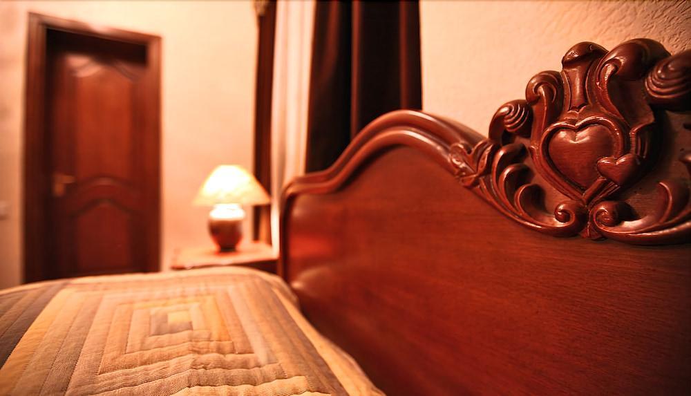 Hotel Sympatia ティビリシ エクステリア 写真