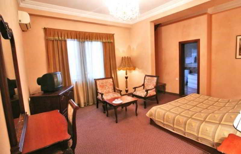 Hotel Sympatia ティビリシ エクステリア 写真