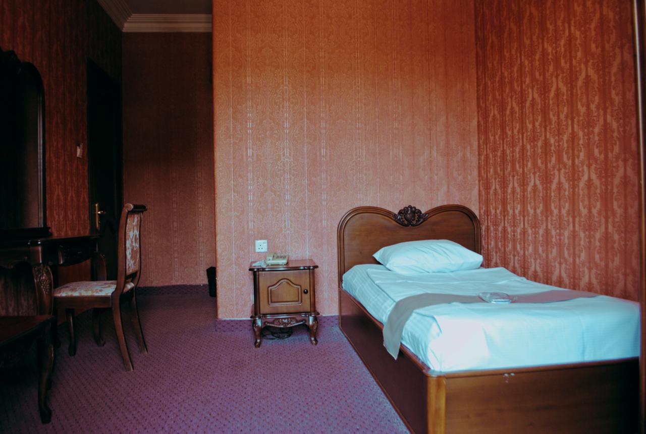 Hotel Sympatia ティビリシ エクステリア 写真
